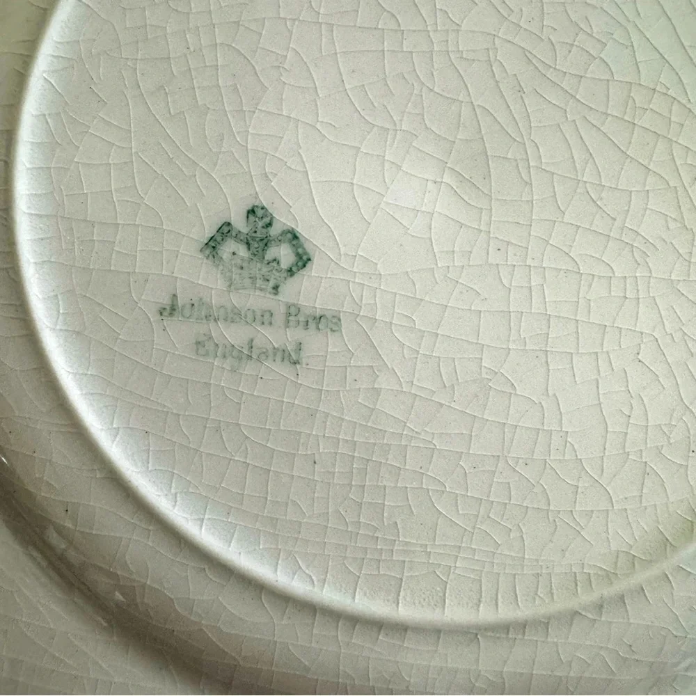 Set‎ of 5 RARE find Johnson Bros 10” dinner plates